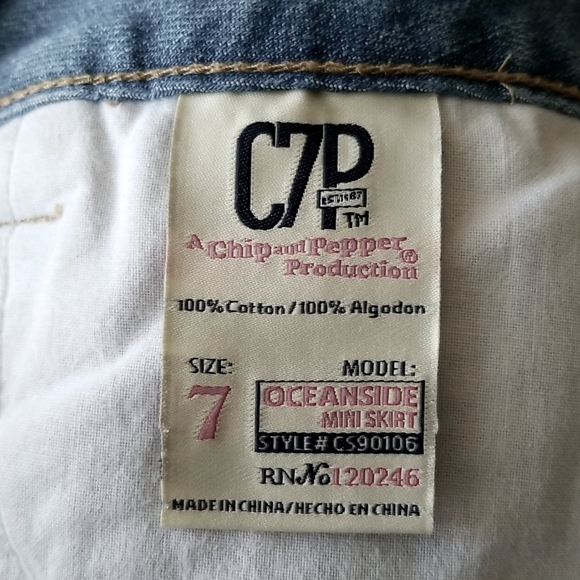 Chip and Pepper distressed denim mini skirt - Picture 14 of 15